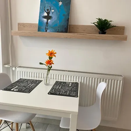 1 Mega Mall National Arena * Bukarest