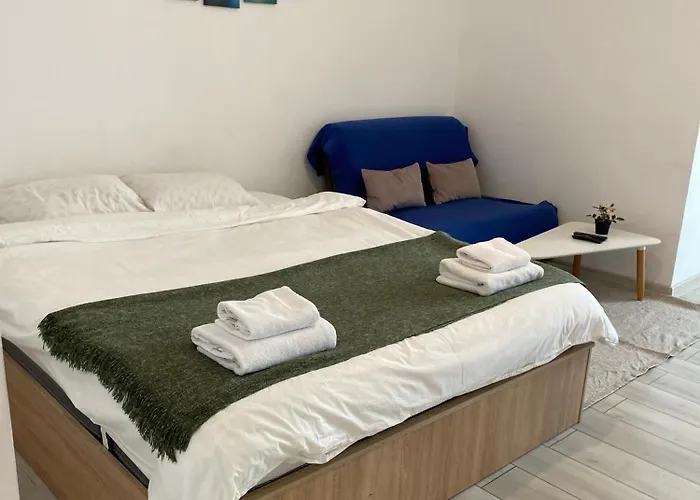 1 Mega Mall National Arena * Bucarest